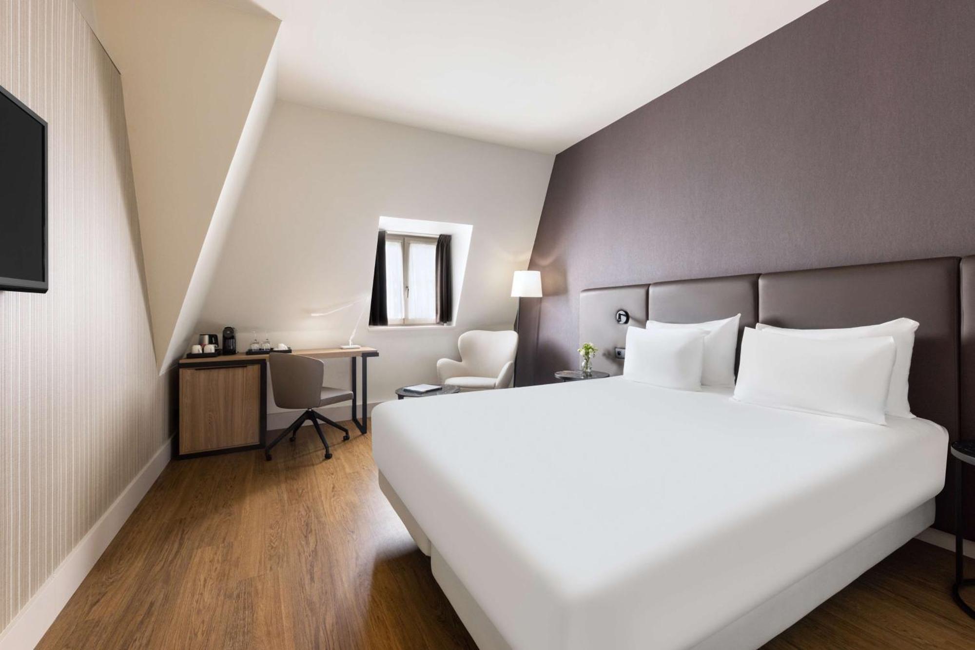 เอ็นเอช บรัสเซล คาร์ฟูร์ เดอ เลอออป Hotel บรัสเซลส์ ภายนอก รูปภาพ