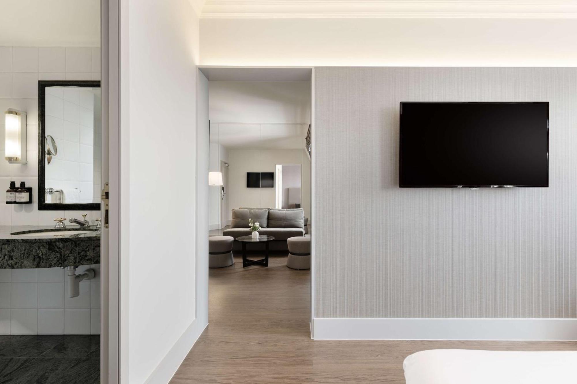 เอ็นเอช บรัสเซล คาร์ฟูร์ เดอ เลอออป Hotel บรัสเซลส์ ภายนอก รูปภาพ