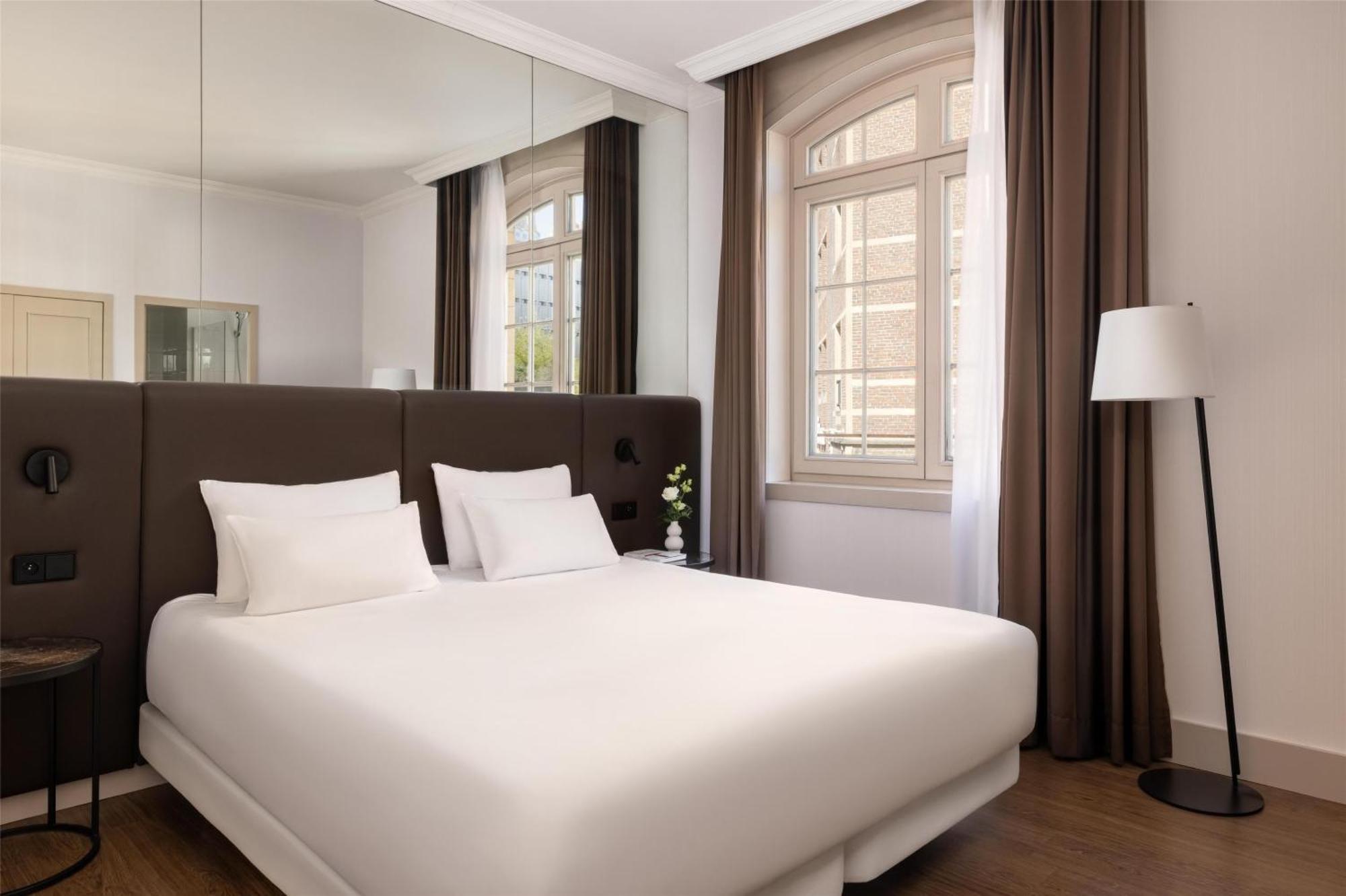 เอ็นเอช บรัสเซล คาร์ฟูร์ เดอ เลอออป Hotel บรัสเซลส์ ภายนอก รูปภาพ