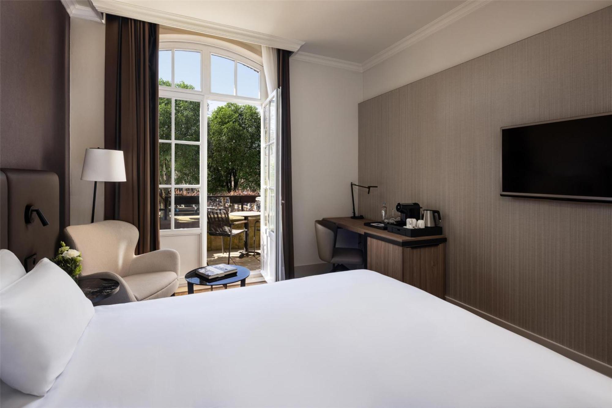 เอ็นเอช บรัสเซล คาร์ฟูร์ เดอ เลอออป Hotel บรัสเซลส์ ภายนอก รูปภาพ