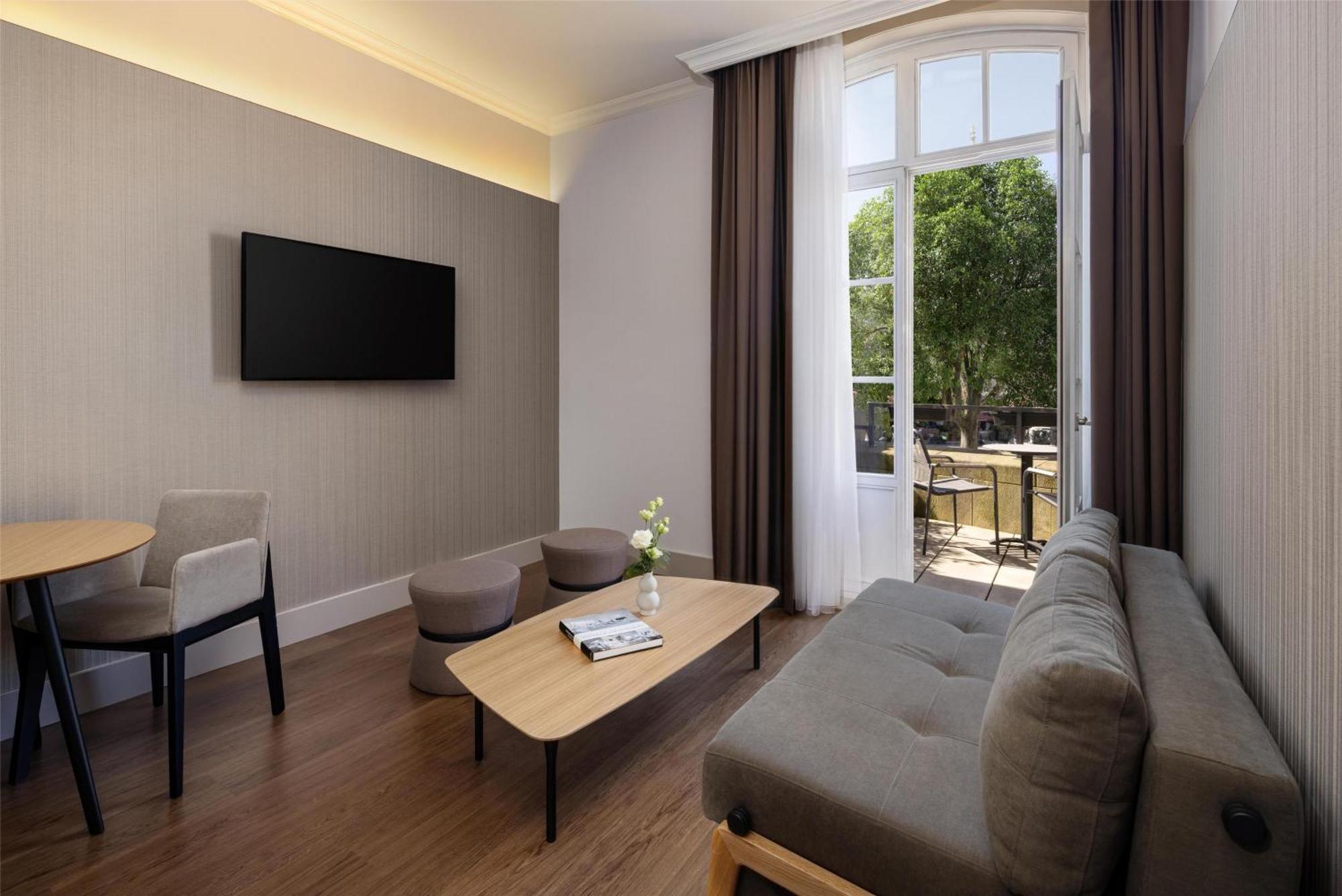 เอ็นเอช บรัสเซล คาร์ฟูร์ เดอ เลอออป Hotel บรัสเซลส์ ภายนอก รูปภาพ