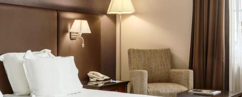 เอ็นเอช บรัสเซล คาร์ฟูร์ เดอ เลอออป Hotel บรัสเซลส์ ภายนอก รูปภาพ